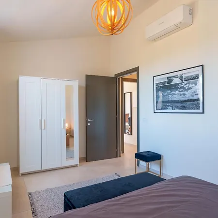 펜션 Il Sughereto In Vigna 아글리엔투